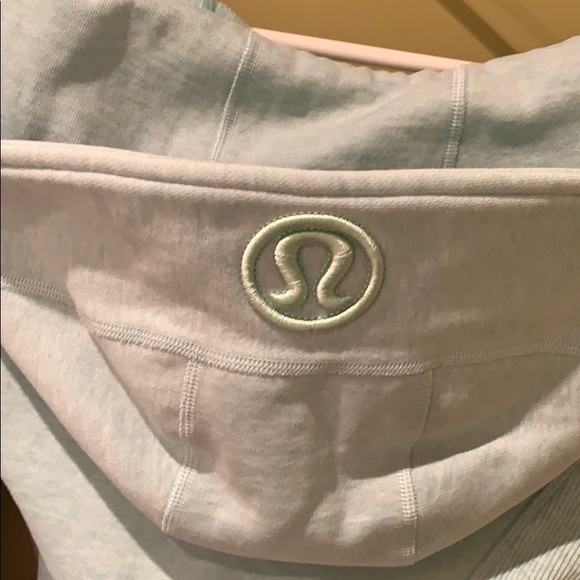 Lululemon zip up - Picture 3 of 10